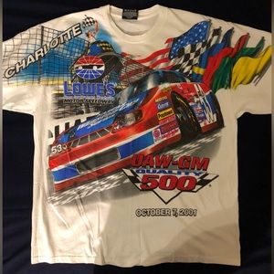 Lowes Motor Speedway T-Shirt Size L